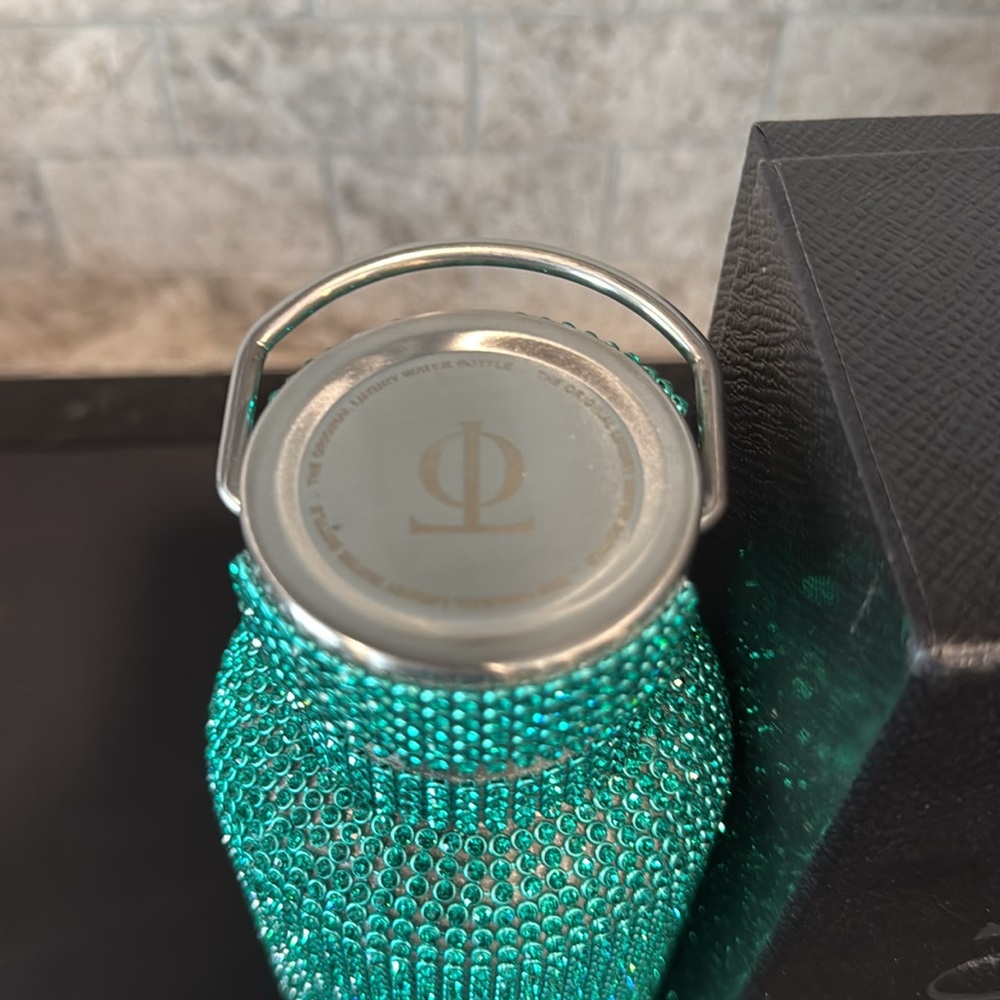 TOMO Majestic Forest 750ML/25oz - Picture 6 of 7